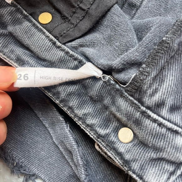 PacSun Distressed Denim Shorts Frayed Hem‎ Black Wash Juniors Size 26 - Picture 5 of 6